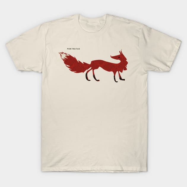 Red fox : T-Shirt by Annie Pom Freitag